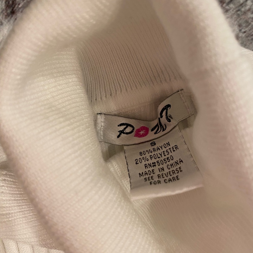 Pout Size Small White Kitted Sweater Turtleneck Short Sleeve Top View 4